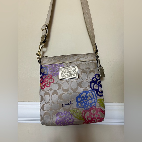 Coach Poppy Crossbody Tan Purse Gold Accents Floral Flowers vintage - Picture 2 of 5